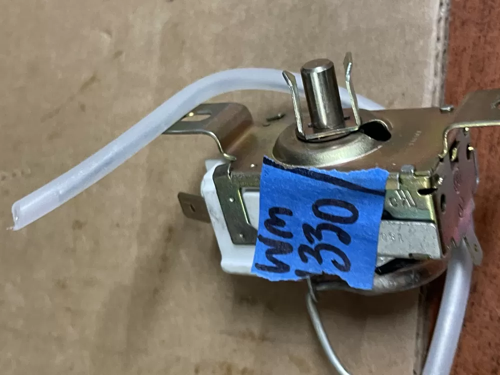 Whirlpool WP2198202 Refrigerator Cold Control Thermostat AZ99032 | Wm1330