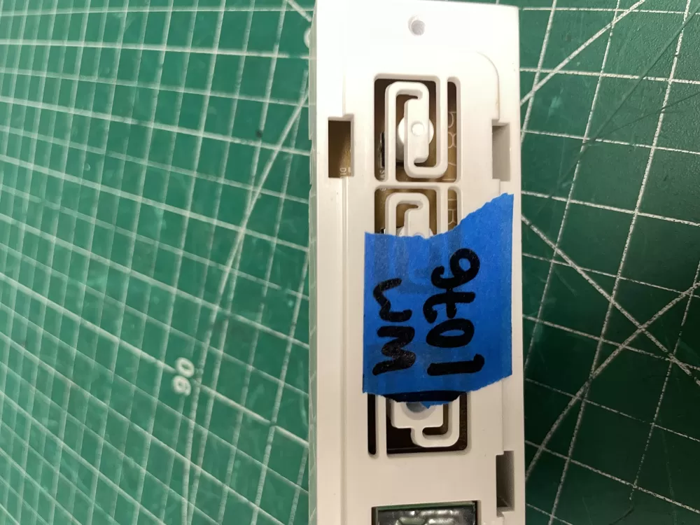 LG Kenmore GE Whirlpool 6870JB8090B Refrigerator Board AZ212250 | Wm1076