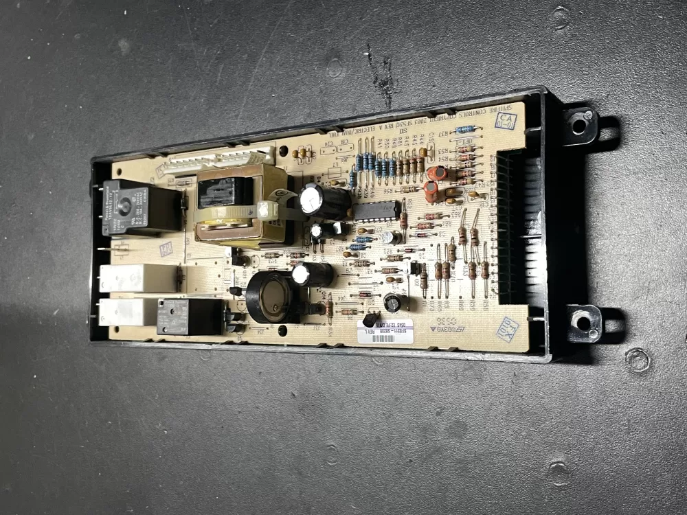 Frigidaire Kenmore SF5311-S8208  316418208  Range Control Board