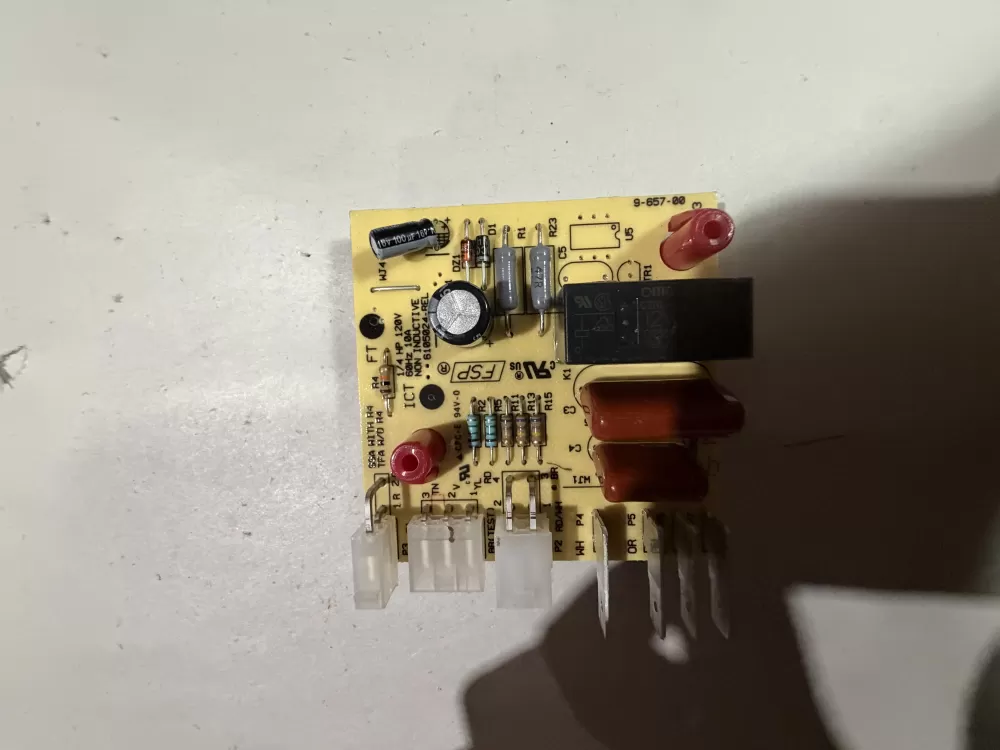 2304069A Whirlpool Refrigerator Board - Control