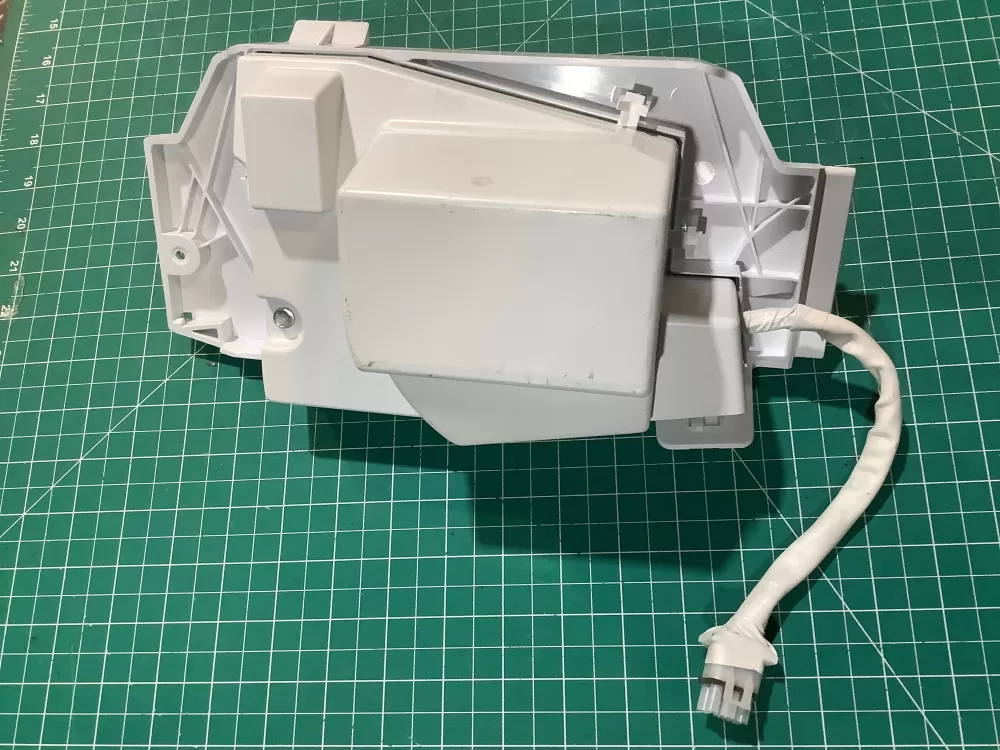 GE 225D1040G001 Refrigerator Auger Motor AZ229720 | SLA47