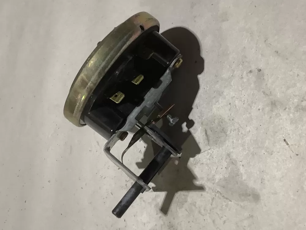 Kenmore Amana 738-873-3 Washer Water Level Switch AZ114801 | Sl29