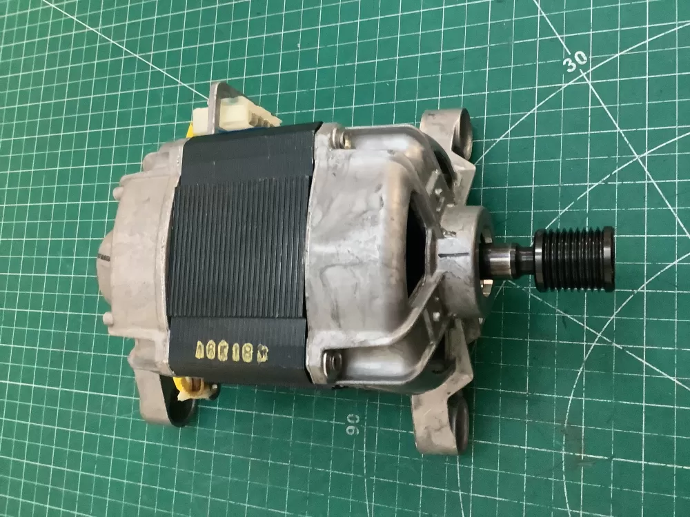 Frigidaire 134638900 Washer Drive Motor AZ221531 | SLA40