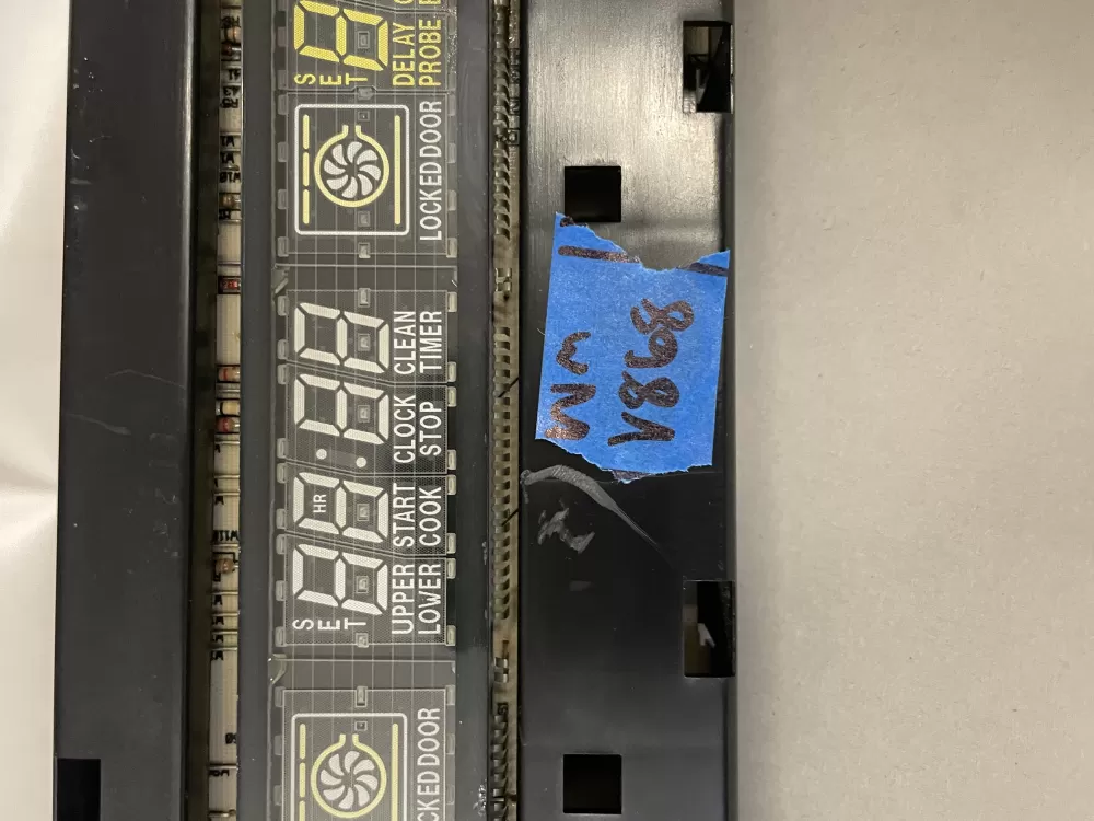 01068 GE Range Board - Control