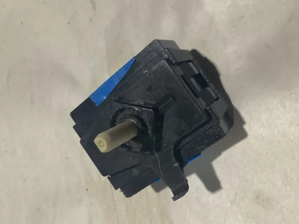Maytag Whirlpool 8578352 Dryer Temperature Switch AZ131743 | Sl191