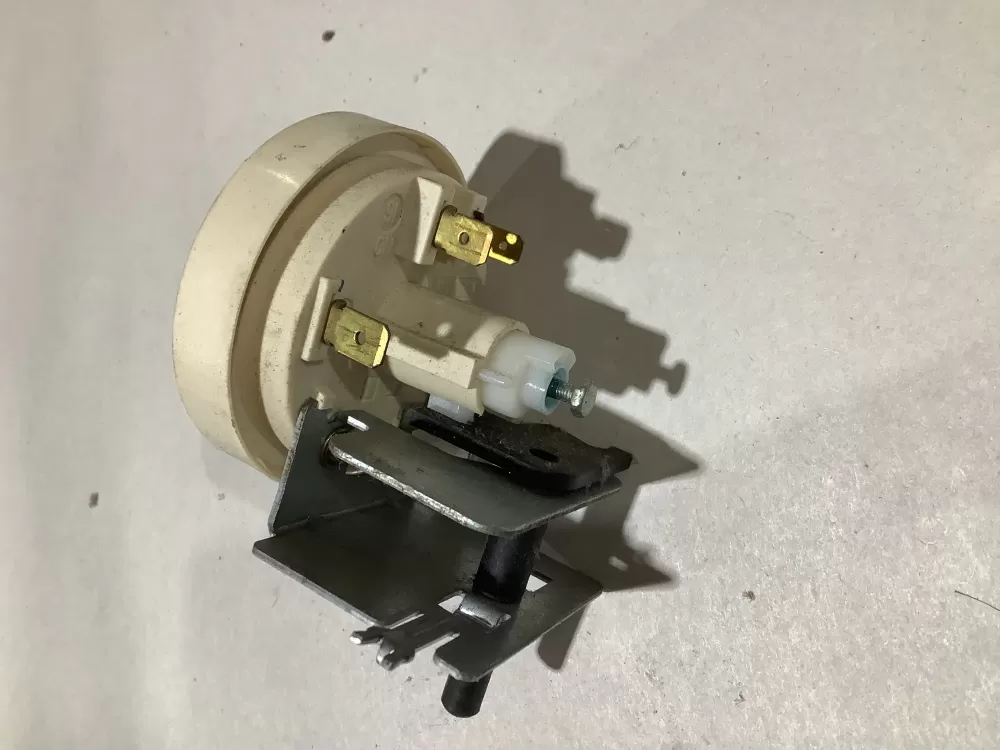 GE 175d2290p028 Washer Pressure Switch Wh2x0065 75d2290p028 AZ102965 | Sl83