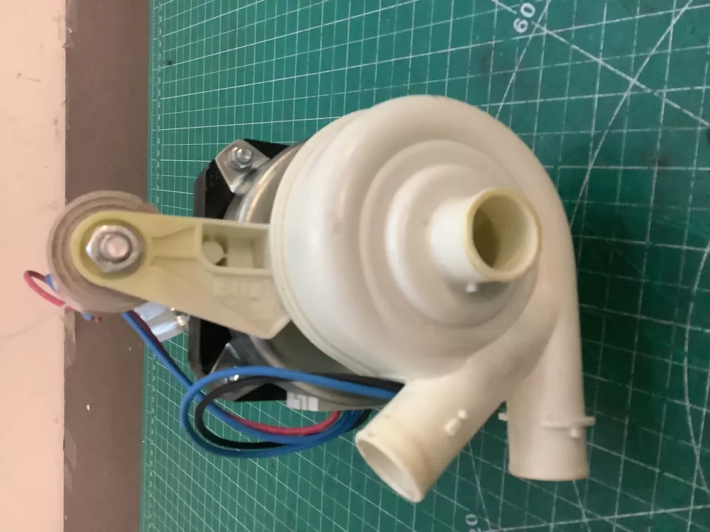 GE   5304483454  WD26X10031 Dishwasher Circulation Pump and Motor