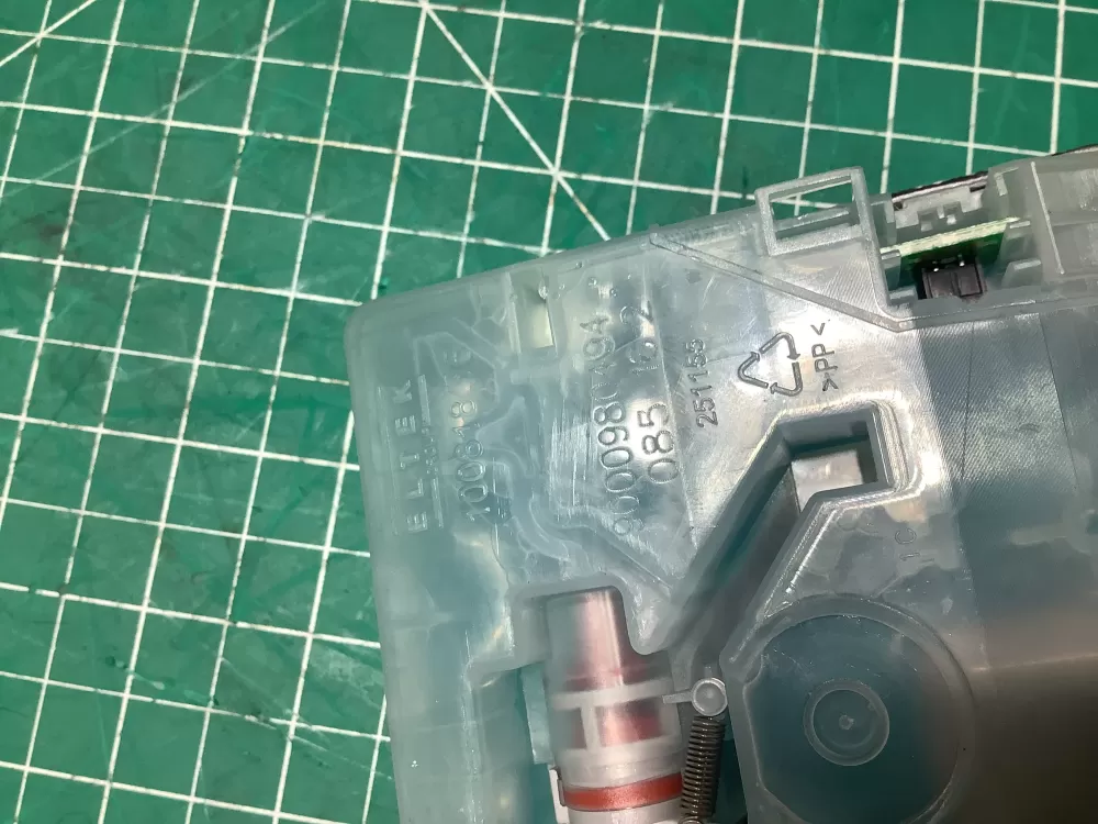 Bosch 9000980494 10081836 Dishwasher Detergent Dispenser AZ150380 | AR184