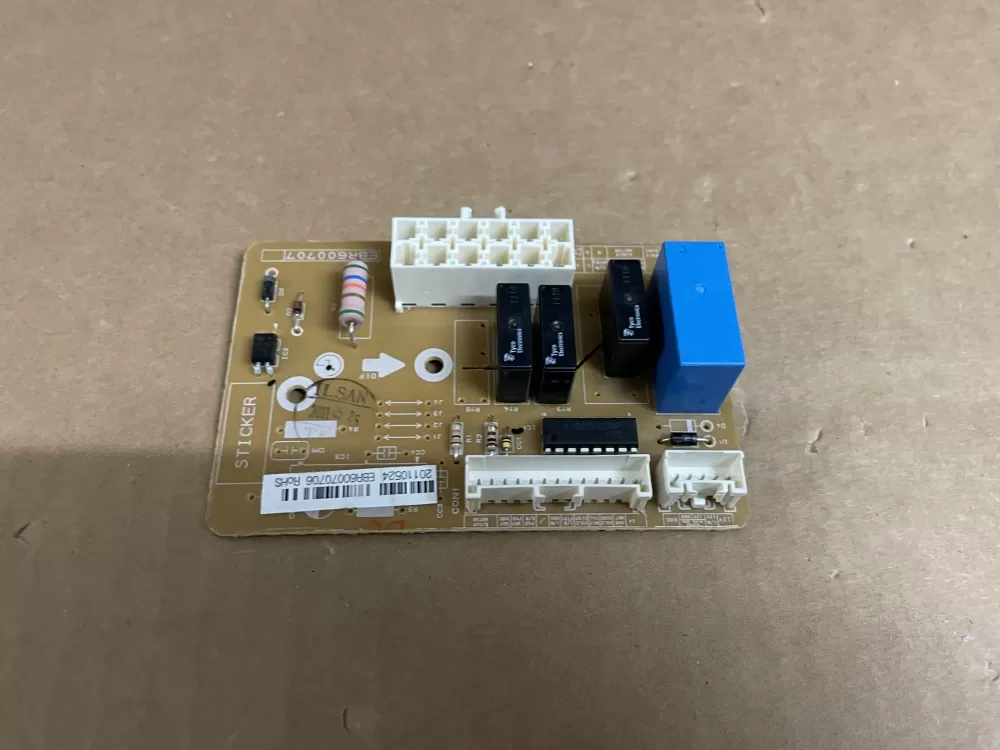 LG  Kenmore EBR60070706 Refrigerator Control Board