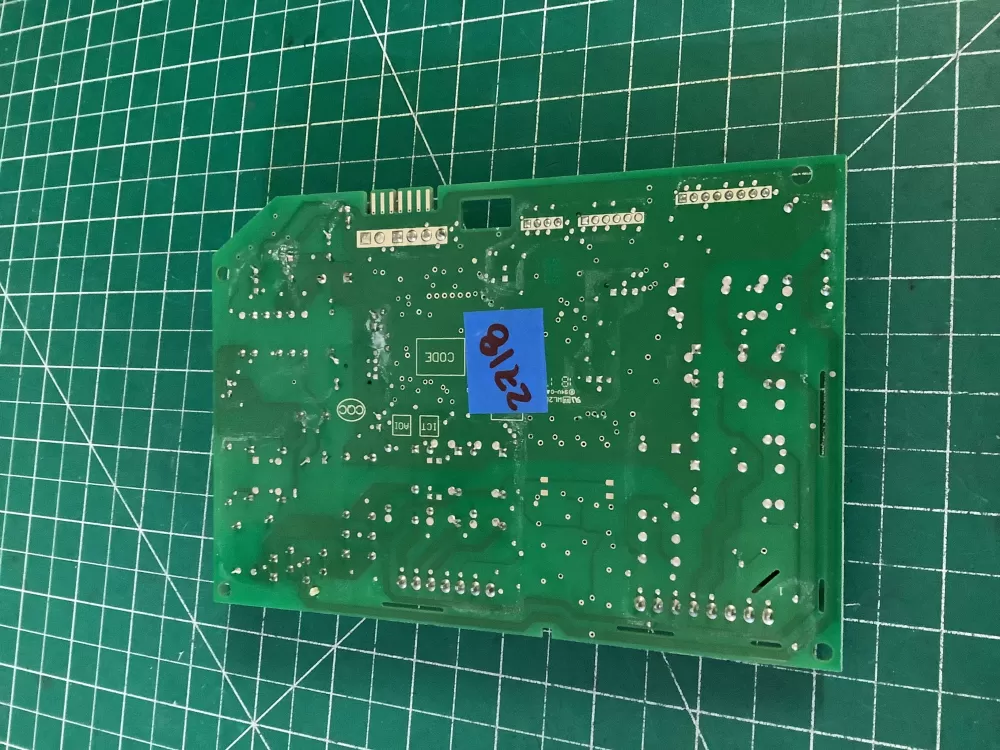 Whirlpool Maytag W10547719 Refrigerator Control Board AZ185078 | NR2718