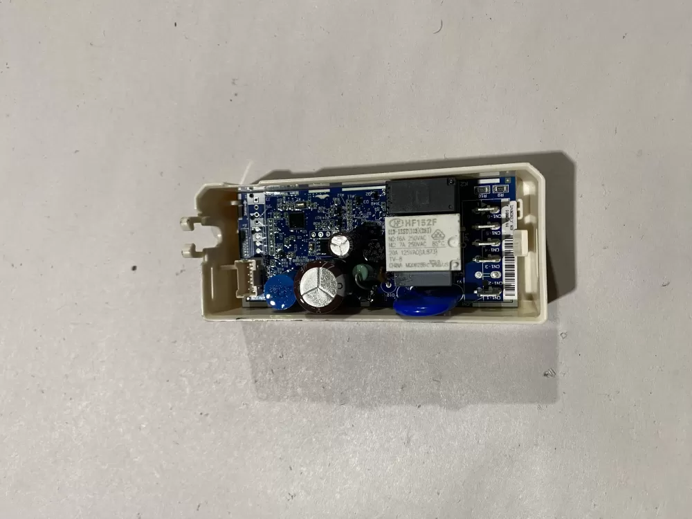 Whirlpool Amana W10866515 Refrigerator Control Board AZ136008 | BK2352