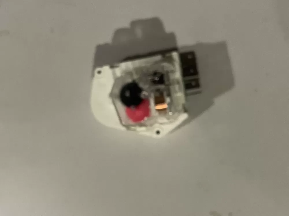  DB2C-1430-1D5 Refrigerator 