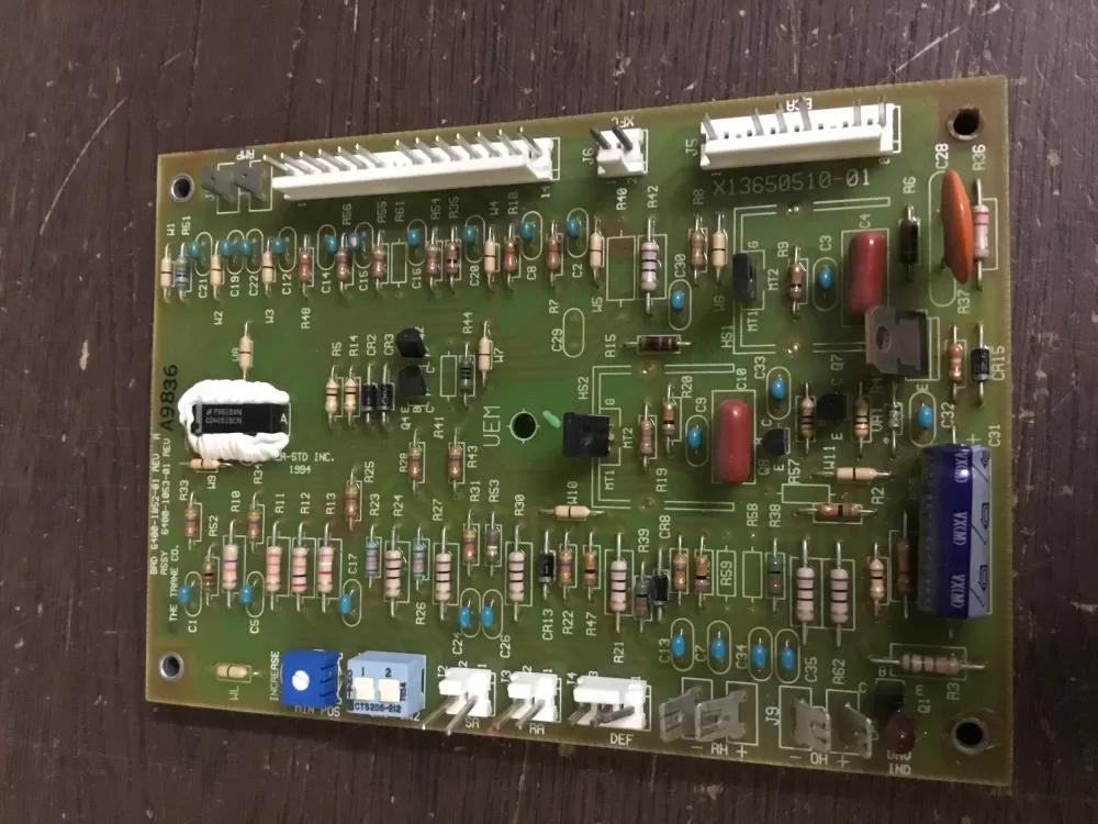 Trane X13650510-01 Furnace Board Control Circuit