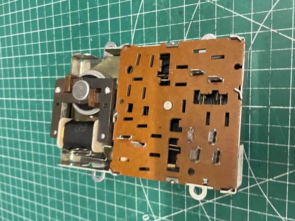 General Electric Vintage Appliance Timer 3asp6a13a1f AZ211989 | Wm2617