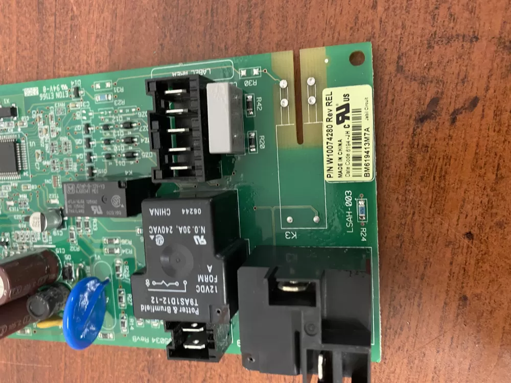 Whirlpool  W10067050  W10074280  W10111608  W10111610  W10111617  W10111617R  W10118244  W10118244R  1470202  3978983  PS11748356  WPW10111617  AP6015084  W10111617 Dryer Control Board