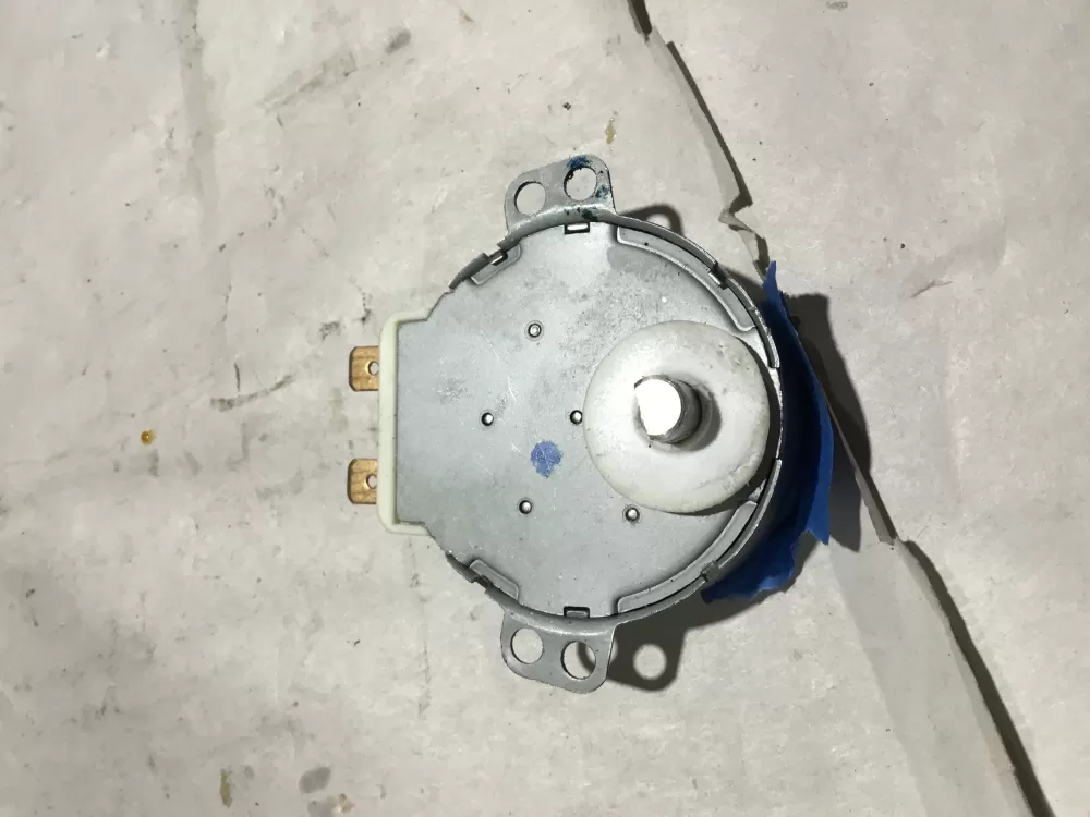 Whirlpool GM-16-12F47 Microwave Turntable Motor AZ98416 | Sl31