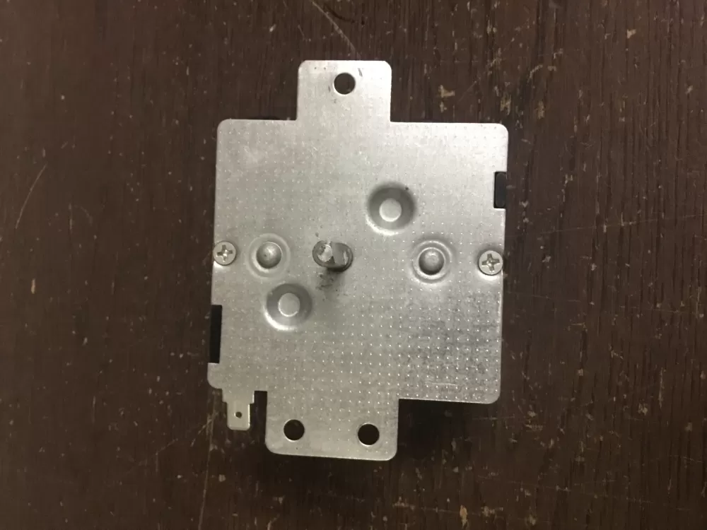 Whirlpool  Maytag  Roper  Amana  Admiral  Estate  Magic Chef  Inglis WP3979617  AP6009055  3979617  8299782  921240  PS11742197  014-63057 Dryer Timer