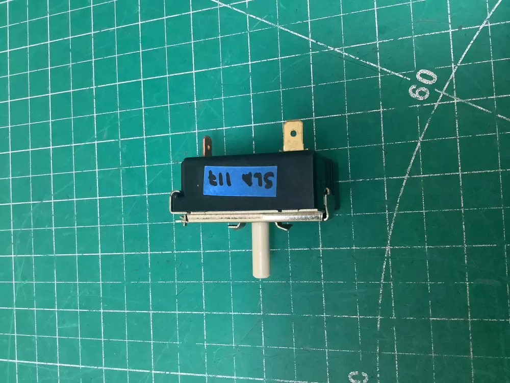 GE 175D2315P009 WE4X881 Dryer Control Board Switch AZ224701 | SLA117