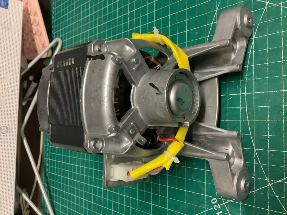 Frigidaire 134638900 Washer Drive Motor AZ212040 | SLA346