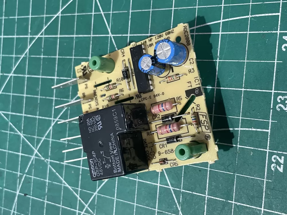 Whirlpool Kenmore 4388931 2303825 Refrigerator Control Board AZ192636 | Wm366