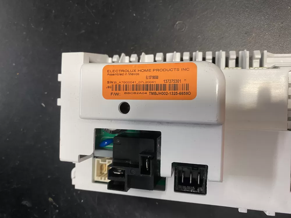 Frigidaire 137275301 Washer Control Board AZ23856 | BK858