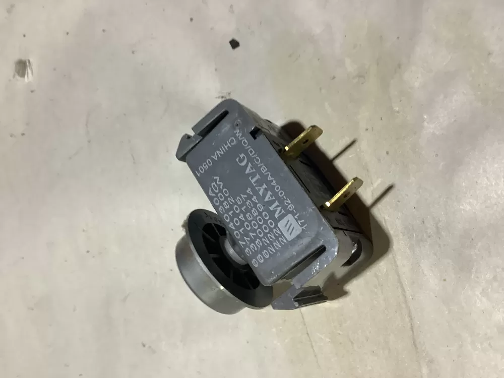 Maytag 33001861 Dryer 3300181 Start Switch AZ131986 | Sl176