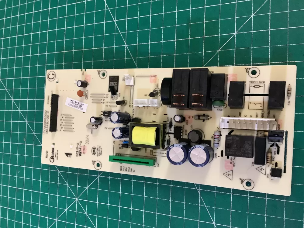 Frigidaire  5304533649  EMLAA9L-21-K  17170000034619  231020-2B  17170000025052  EMLAA9L-20-K Oven Control Board