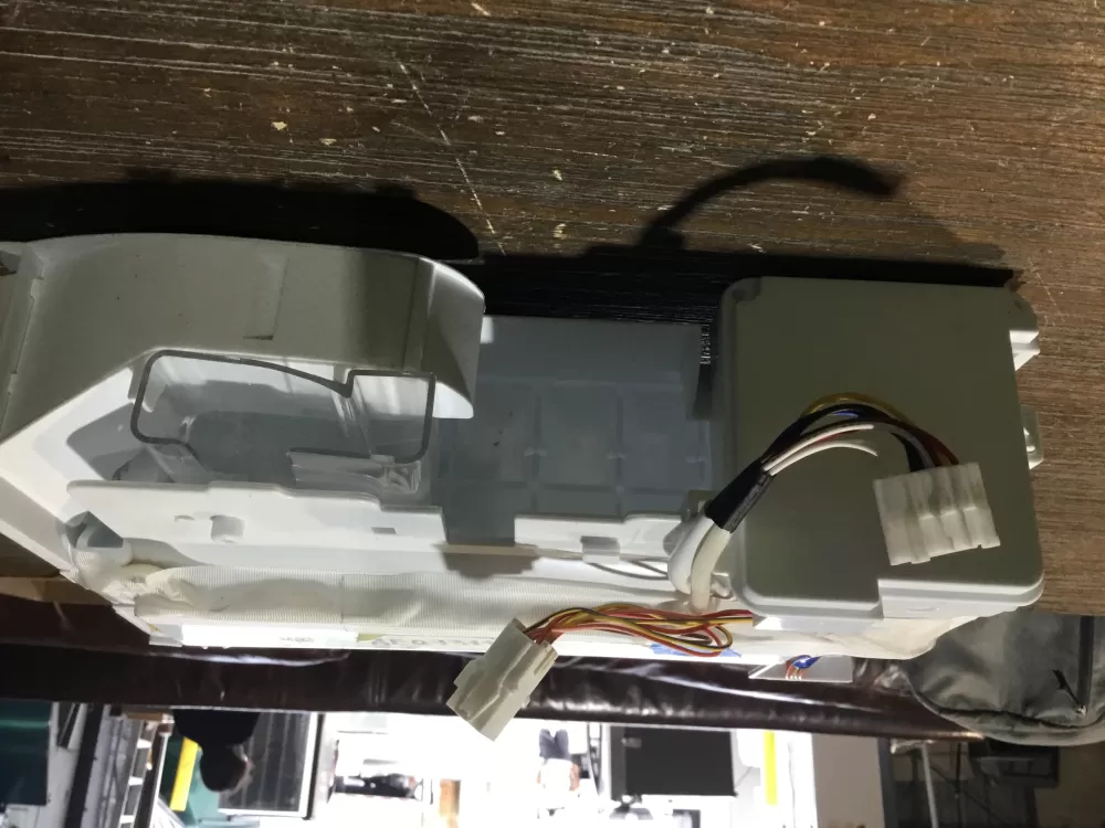 LG AEQ73110210 Refrigerator Ice Maker Assembly AZ57241 | SL5