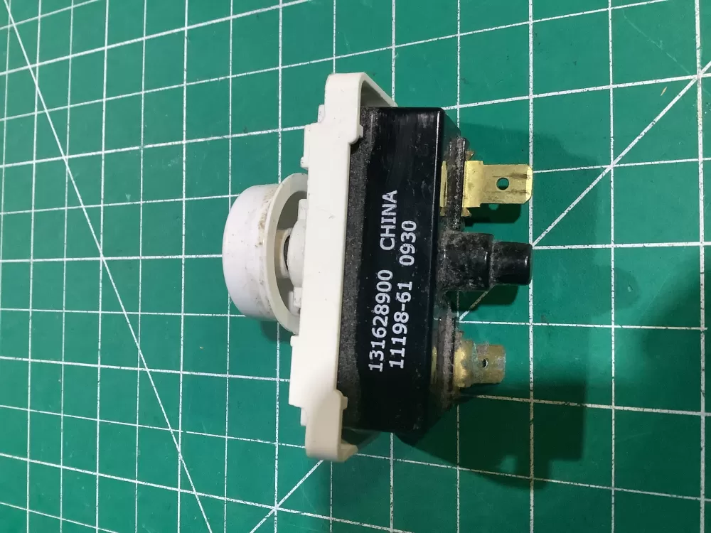 Frigidaire 131628900 Dryer Start Switch AZ143452 | SL175