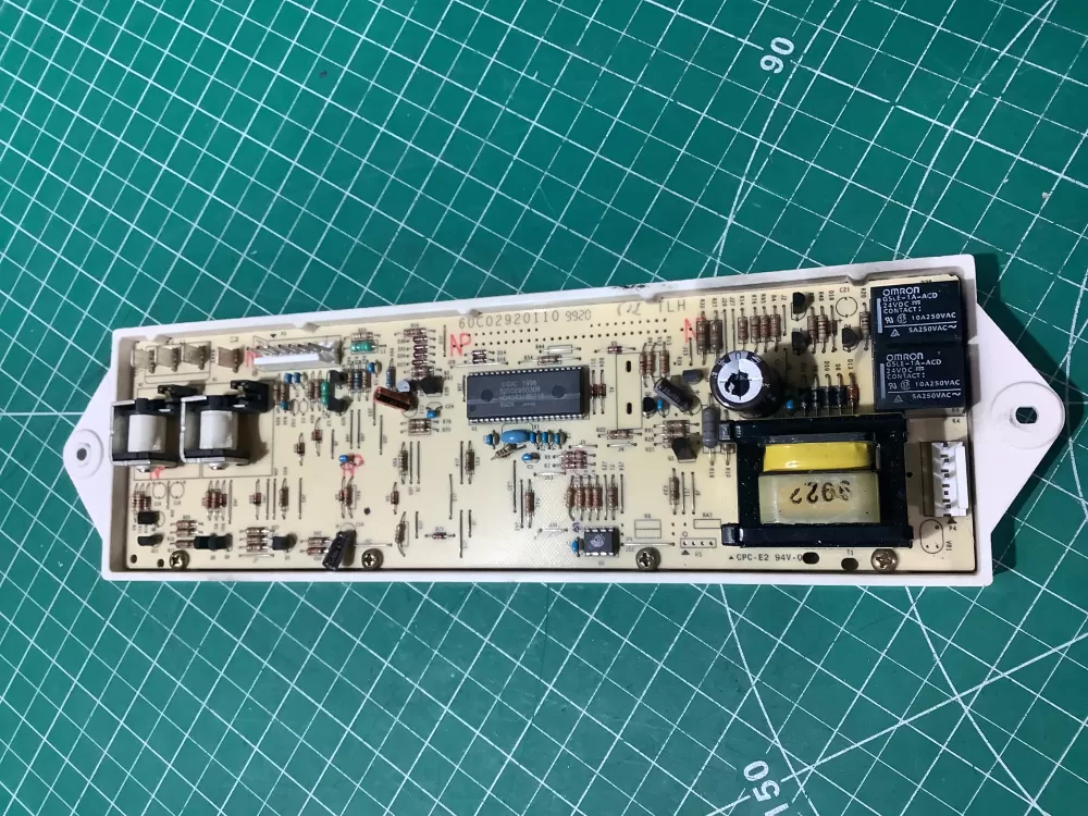 Whirlpool Oven Control Board 6610182 AZ188561 | AV803