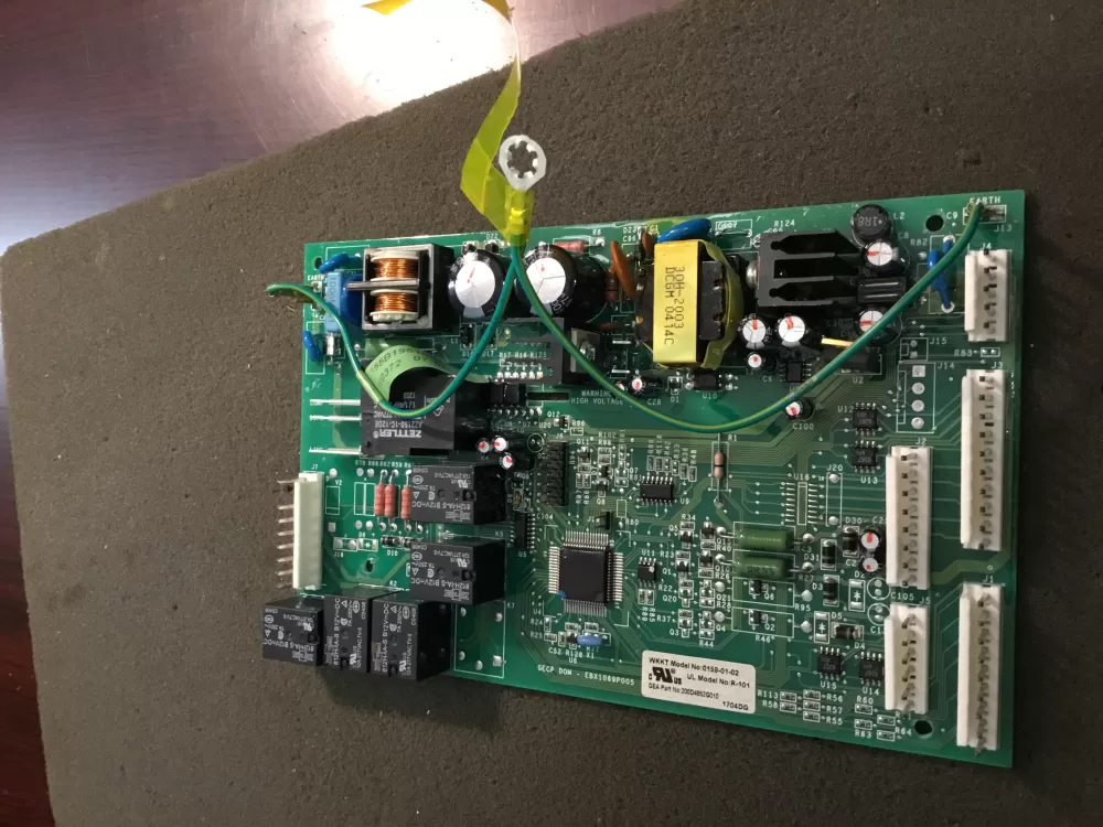 GE 200D4852G010 EBX1069P005 Refrigerator Control Board