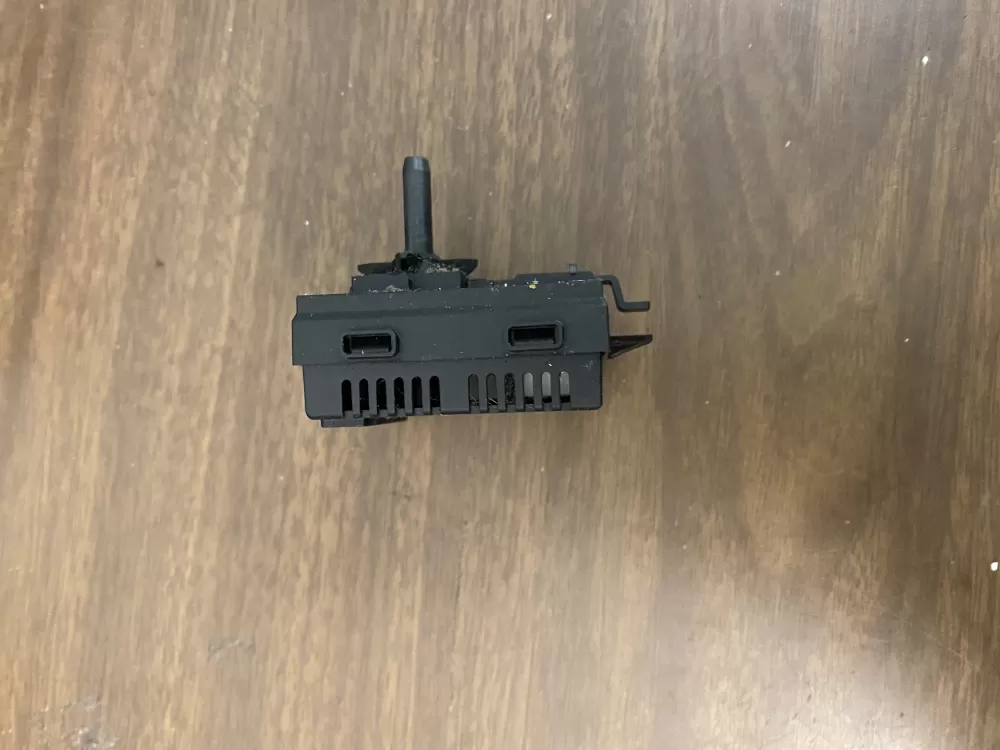 Kenmore Whirlpool  W10913965 W11103598 Washer Temperature Switch AZ30530 | BK357