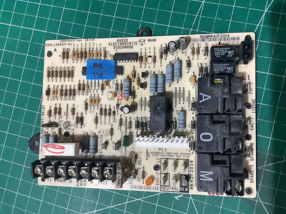 Carrier Bryant CEPL130437-01 Furnace Hk42fz014 Control Board AZ195968 | AR110