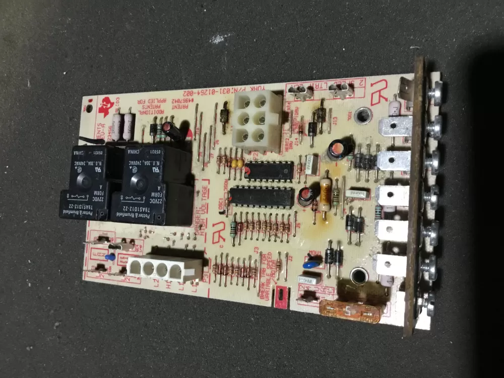 York Luxaire Coleman 031-01264-002  AP4339475 Furnace Control Board