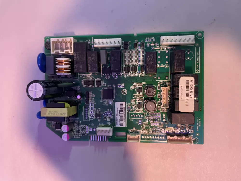 Whirlpool W10867574. W11043763  W11099020 Refrigerator Electronic Control Board