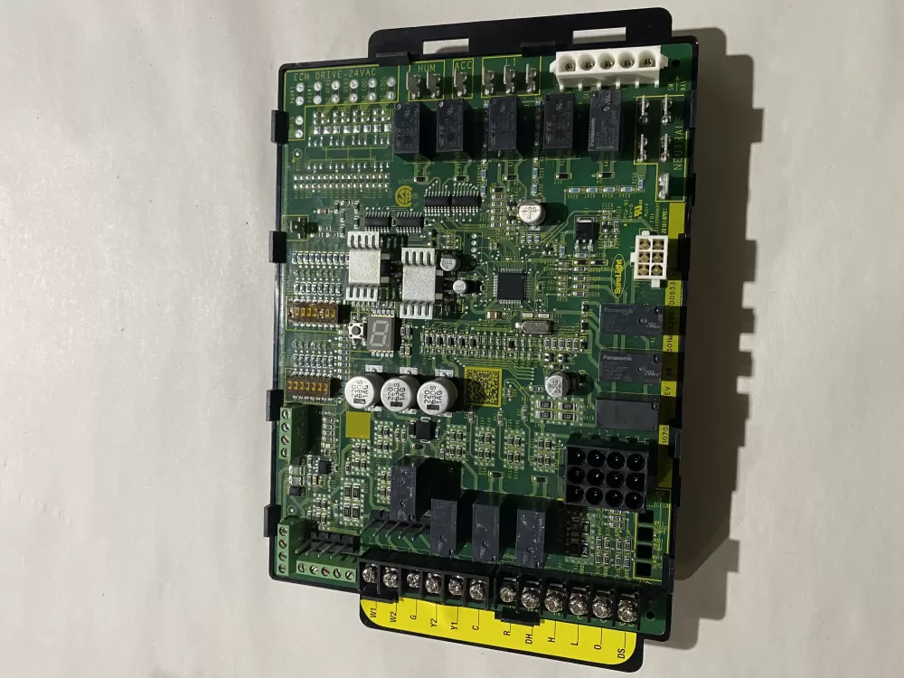  2301M052061   107045-01 Furnace Control Circuit Board