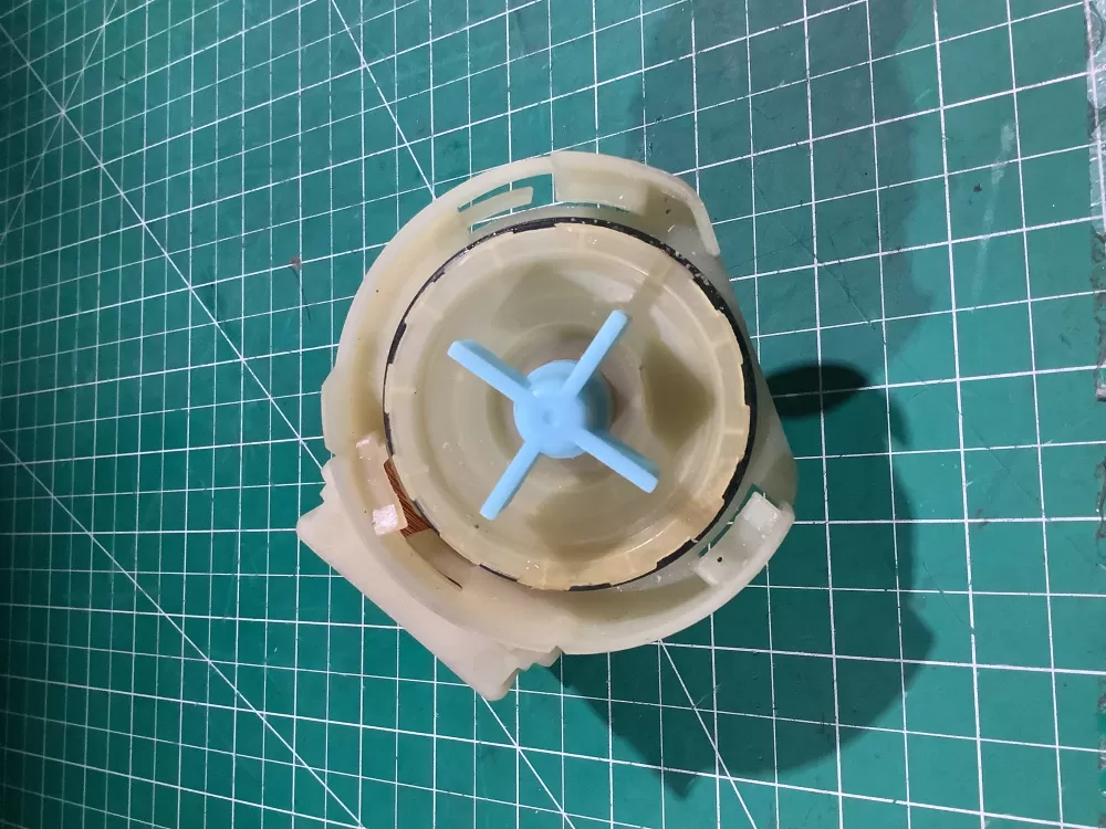 1746570100 Beko Dishwasher Drain Pump