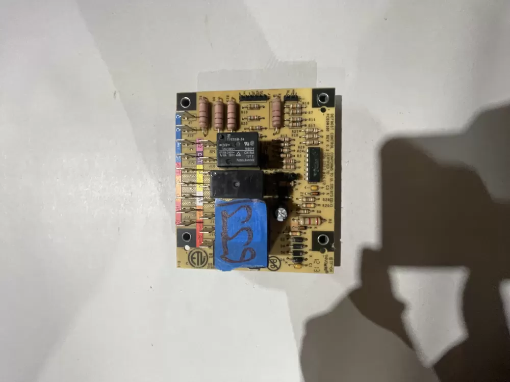 17P513-07 Furnace Control Board Premier Series AZ191968 | KM633