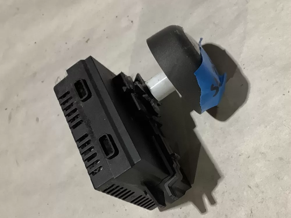 Whirlpool  W10913965 W11103598 Washer Temperature Switch AZ112840 | Sl75