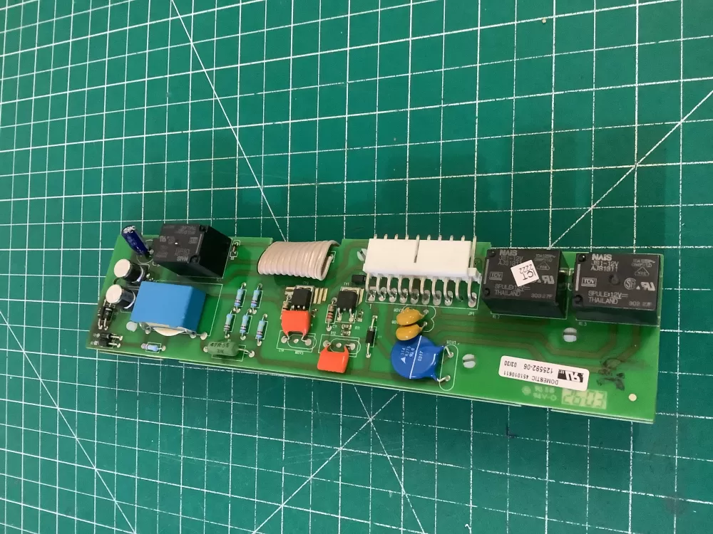 Maytag Amana WP67003622  Refrigerator Control Board Dispenser AZ206672 | NR1122