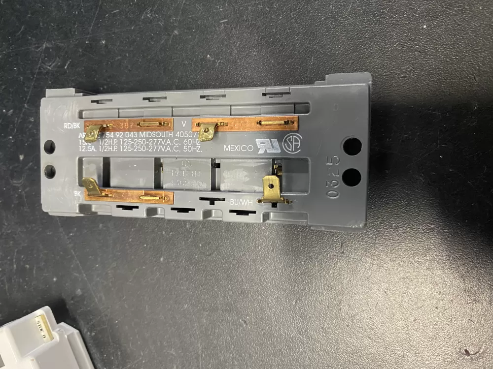 Frigidaire Kenmore 75492043 Refrigerator Dispenser Switch AZ18807 | BK965