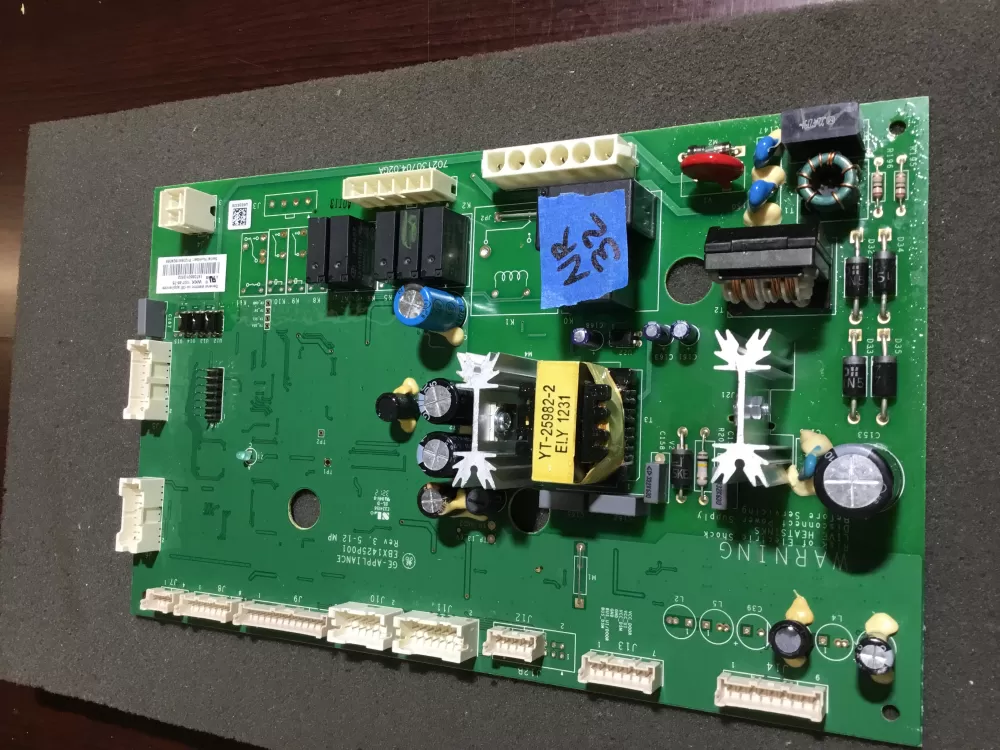 GE 197D8501G502 EBX1425P001 Refrigerator Control Board AZ96271 | NR32