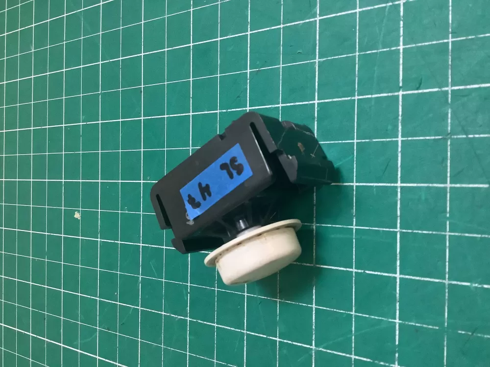 Maytag 33001861 Dryer 3300181 Start Switch AZ221391 | SLA47