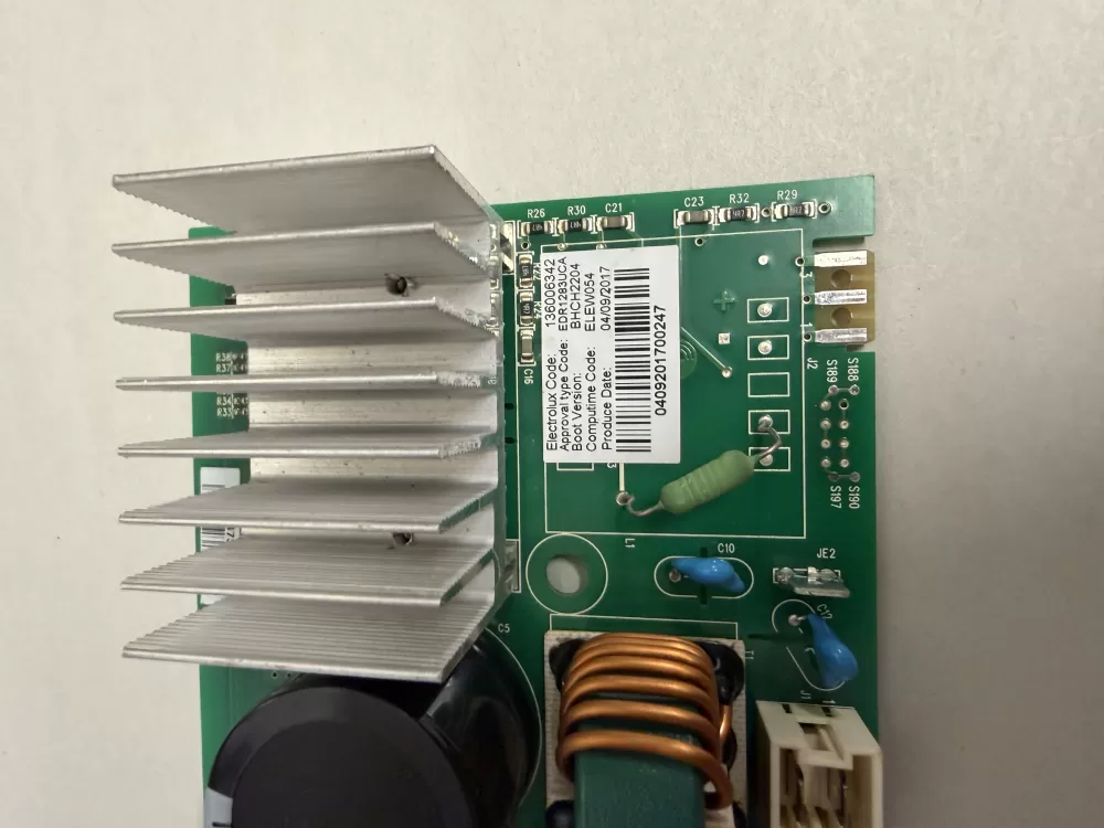 136006318 Electrolux Dryer Control Board AZ231190 | KM2180