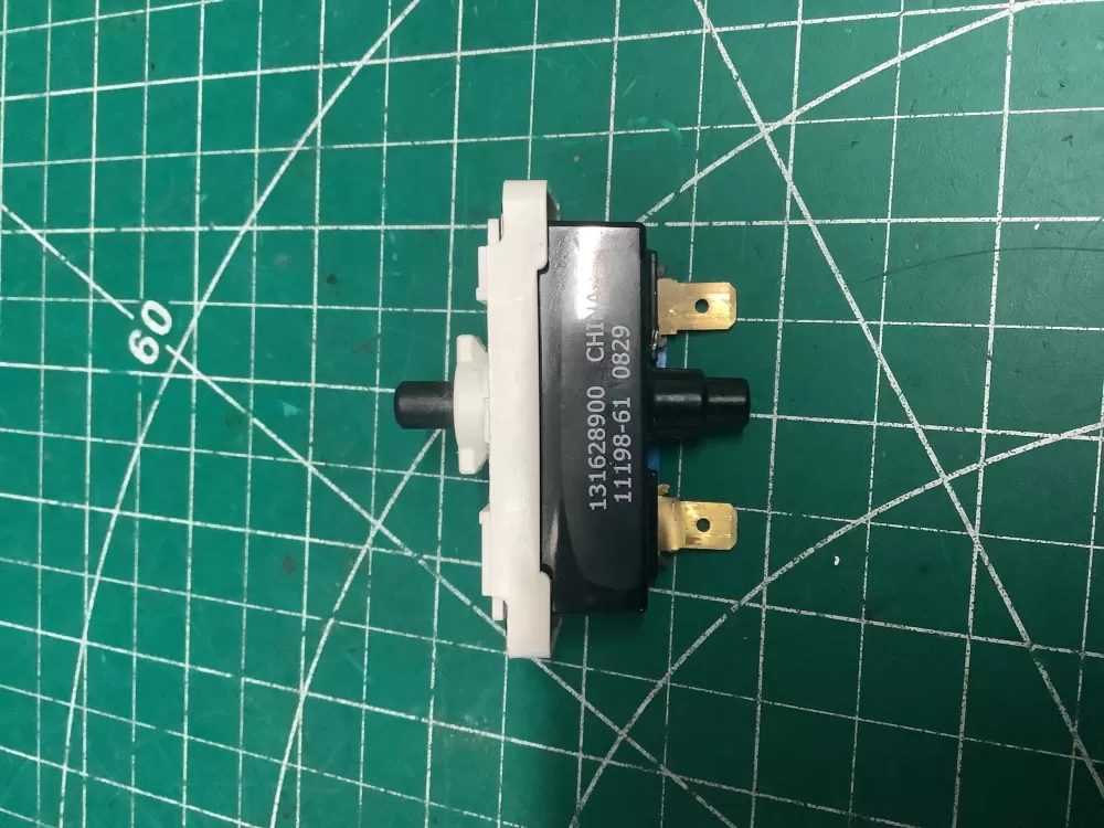 Frigidaire 131628900 Dryer Start Switch AZ207564 | SL160