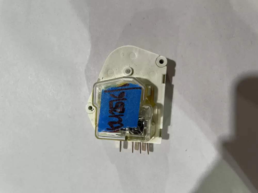 Frigidaire Kenmore AP2111929 12762 Refrigerator Defrost Timer AZ154377 | KM2516
