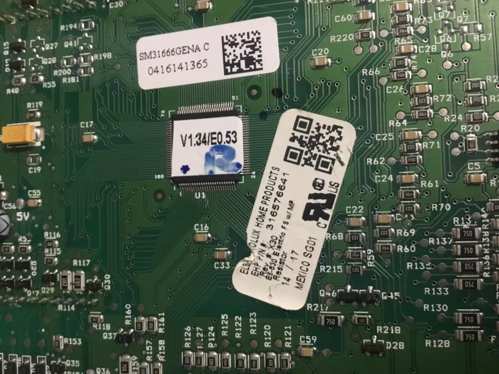 Electrolux AP4510806 316516573 Range Control Board AZ16379 | NR29