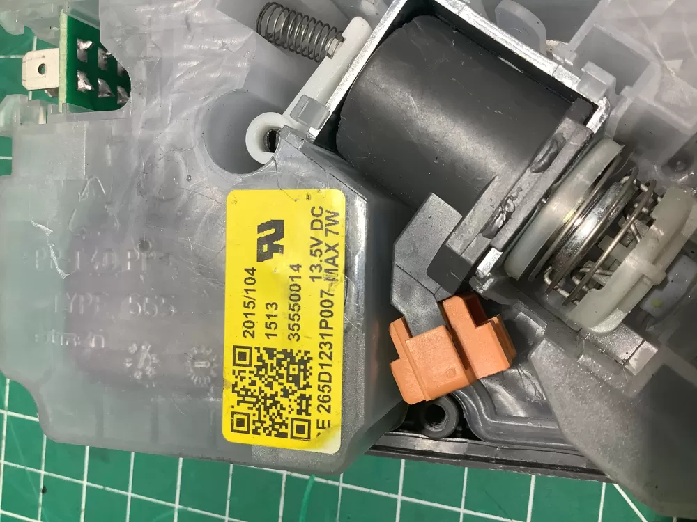 GE 265D1231P007 Dishwasher Profile Detergent Dispenser Original