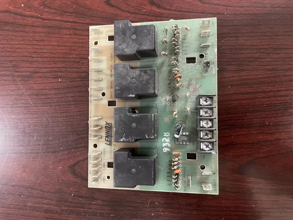 Lennox LB-63622A Furnace Control Board