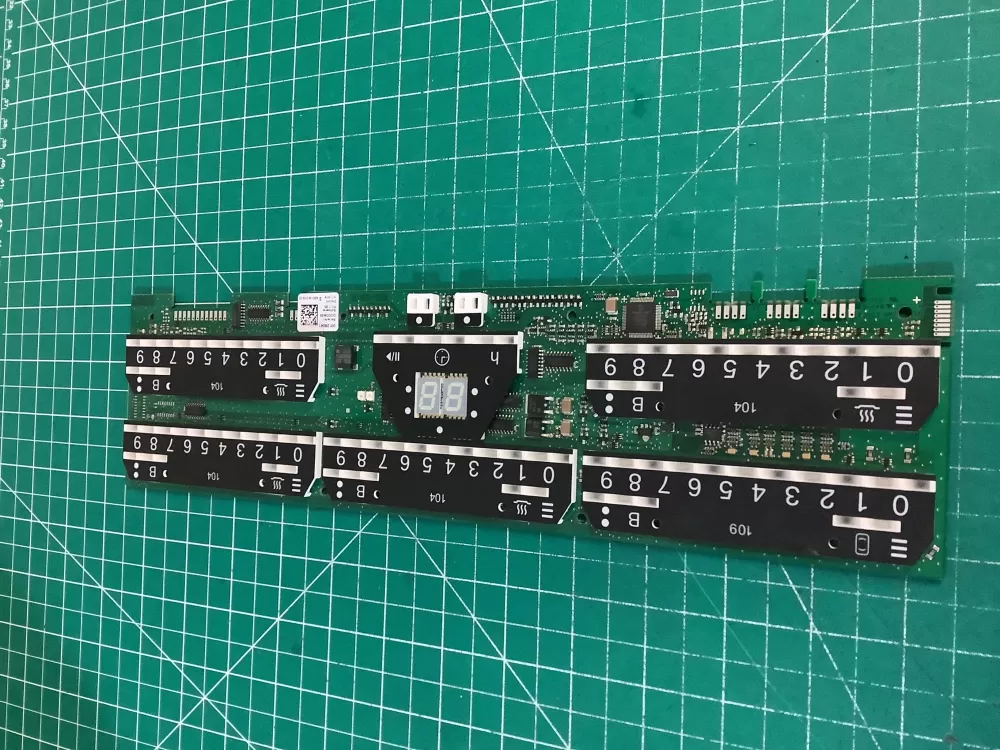 08128041 Miele Cooktop Board - Display / Interface